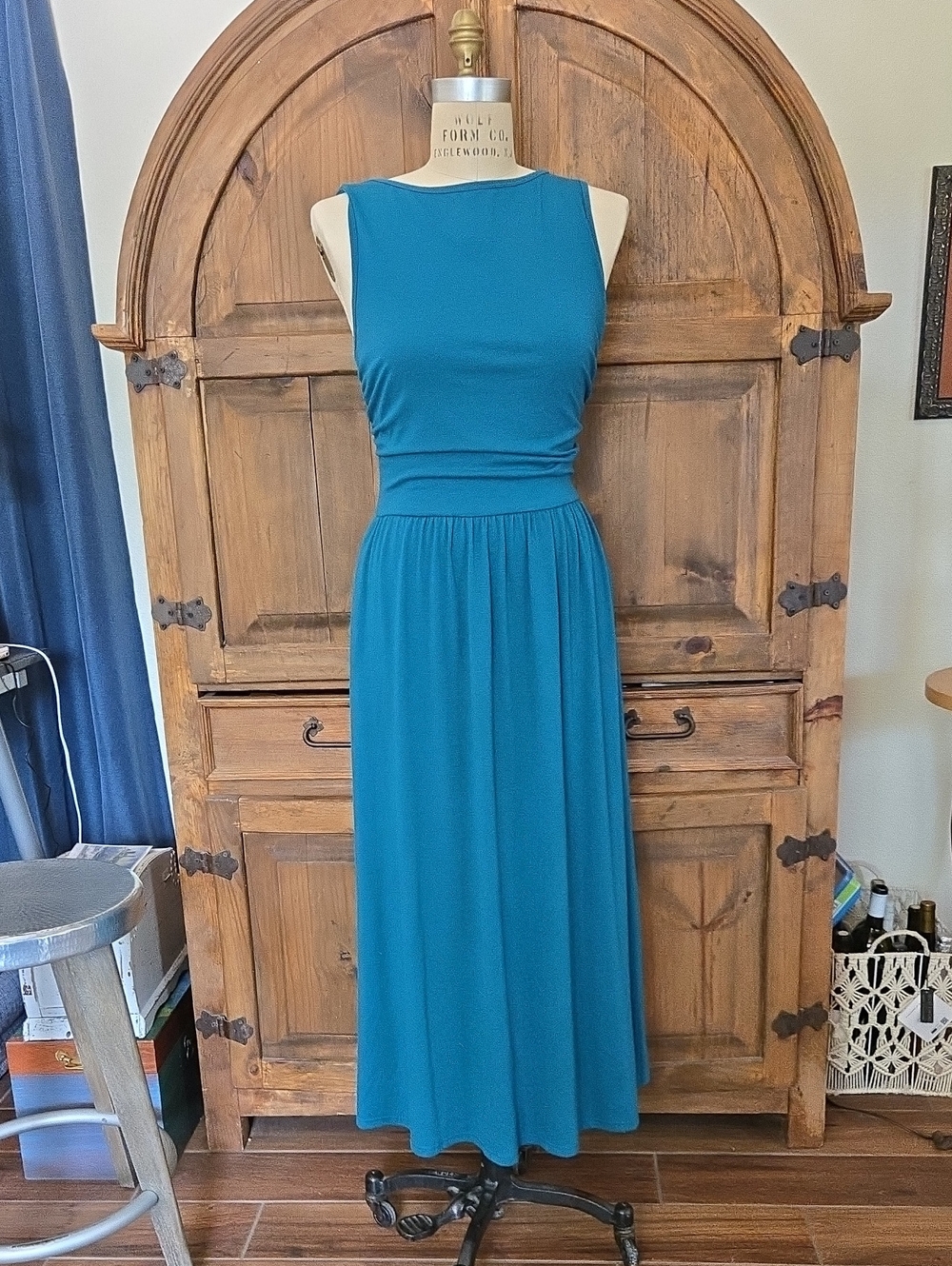 Teal Sleeveless Midi Dress - Classic Everyday Style